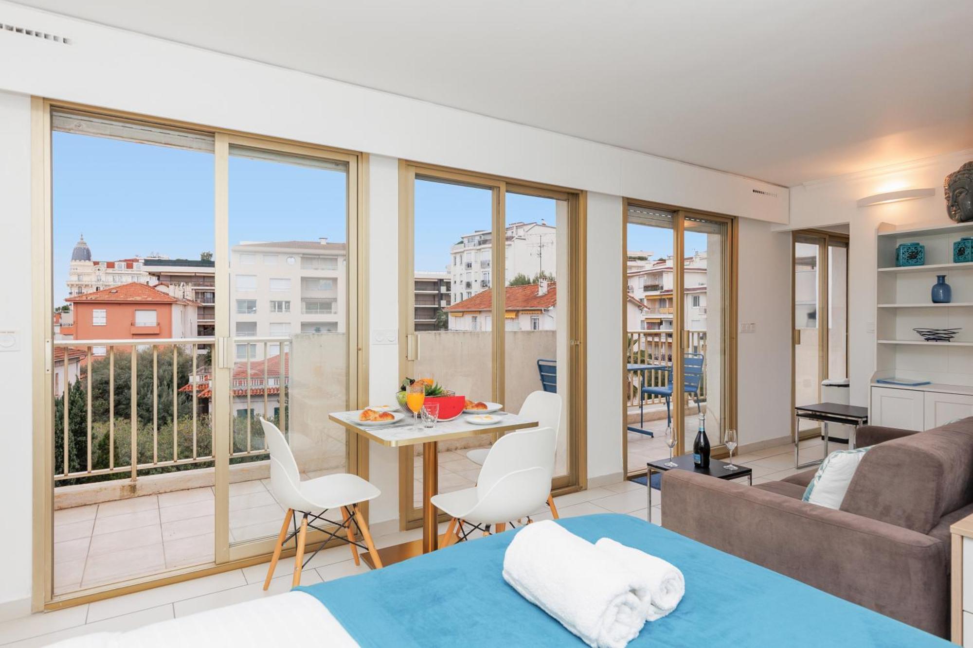 Bleu Croisette Yourhosthelper Cannes Exterior foto